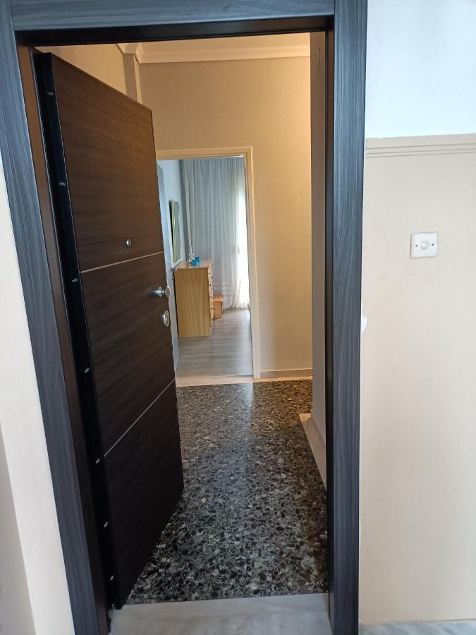 Absolut View Apartment Palaiontsiflikion Bagian luar foto