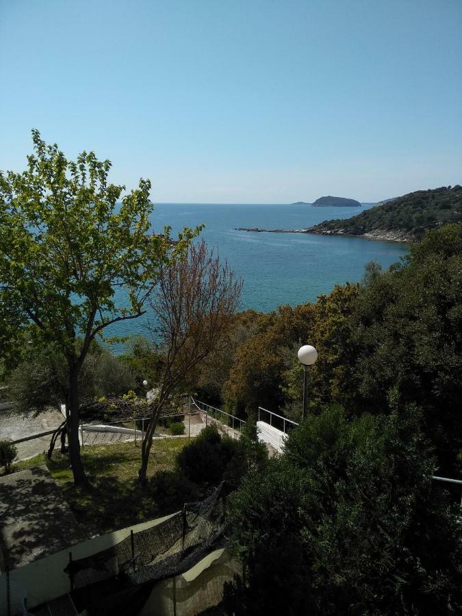 Absolut View Apartment Palaiontsiflikion Bagian luar foto