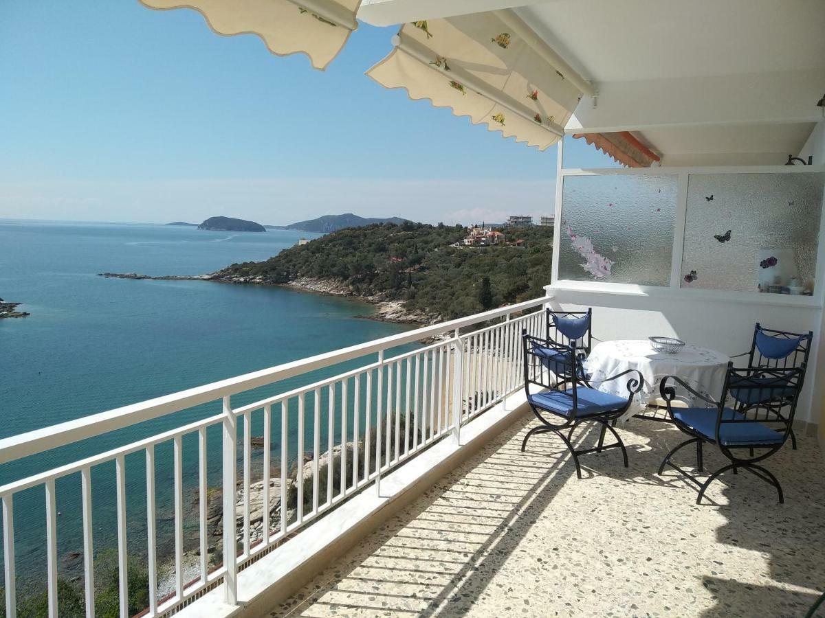 Absolut View Apartment Palaiontsiflikion Bagian luar foto